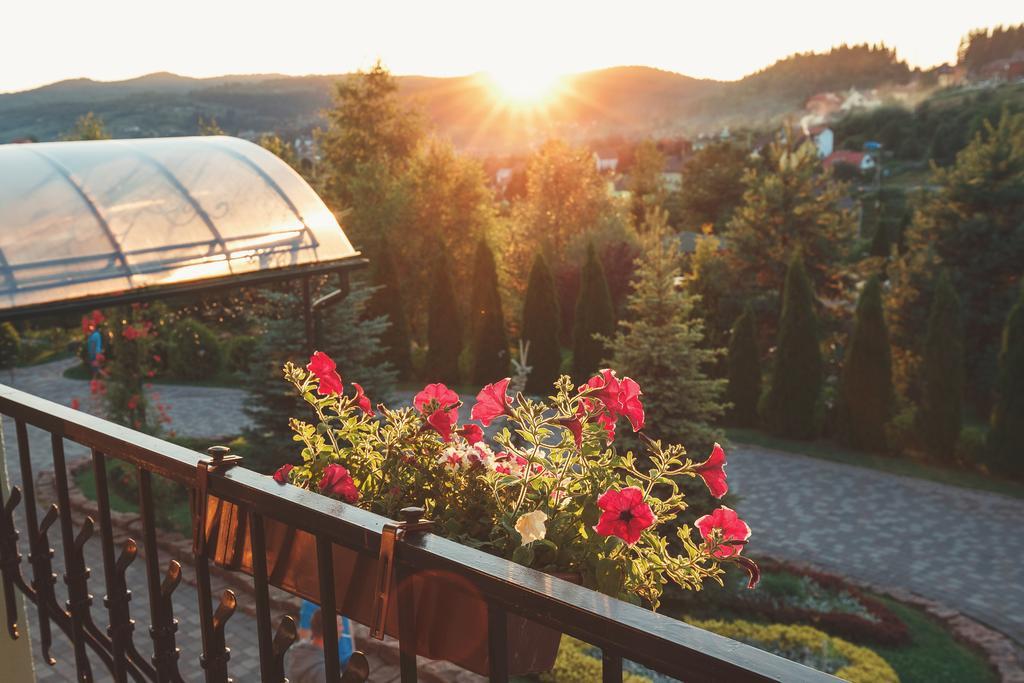Курортний Комплекс Santa Maria Skhidnytsia Ngoại thất bức ảnh